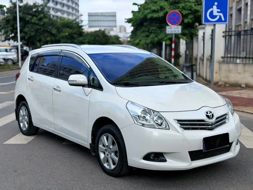 Toyota Verso — миниатюра 3