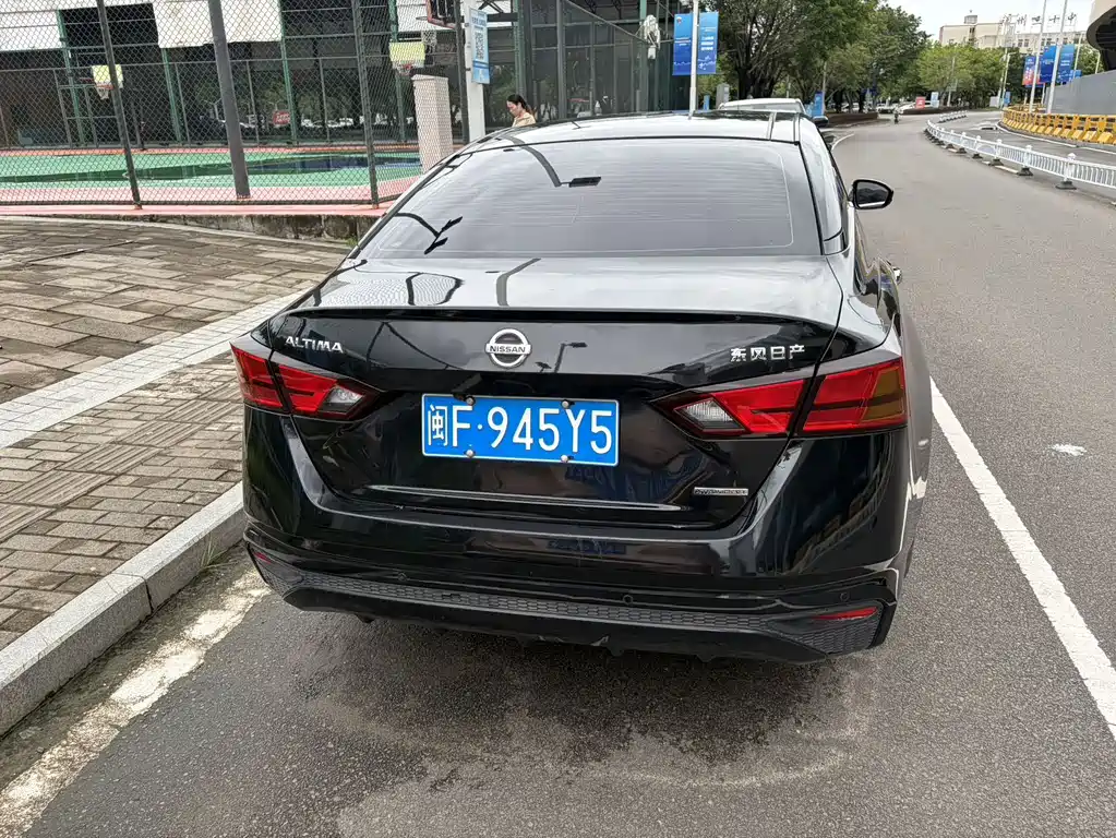 Nissan Teana — миниатюра 6