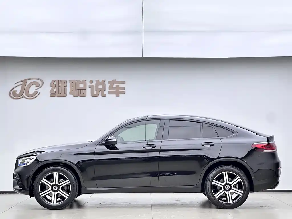 Mercedes-Benz GLC 2022 GLC 260 4MATIC SUV