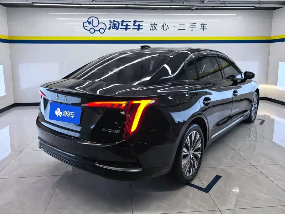 Hongqi Hongqi E-QM5 — миниатюра 3