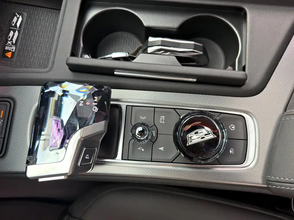 Cadillac CT5 — миниатюра 26