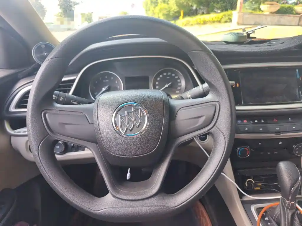 Buick Excelle — миниатюра 6