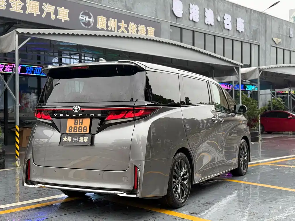 Toyota Vellfire 2025 2.4T AT