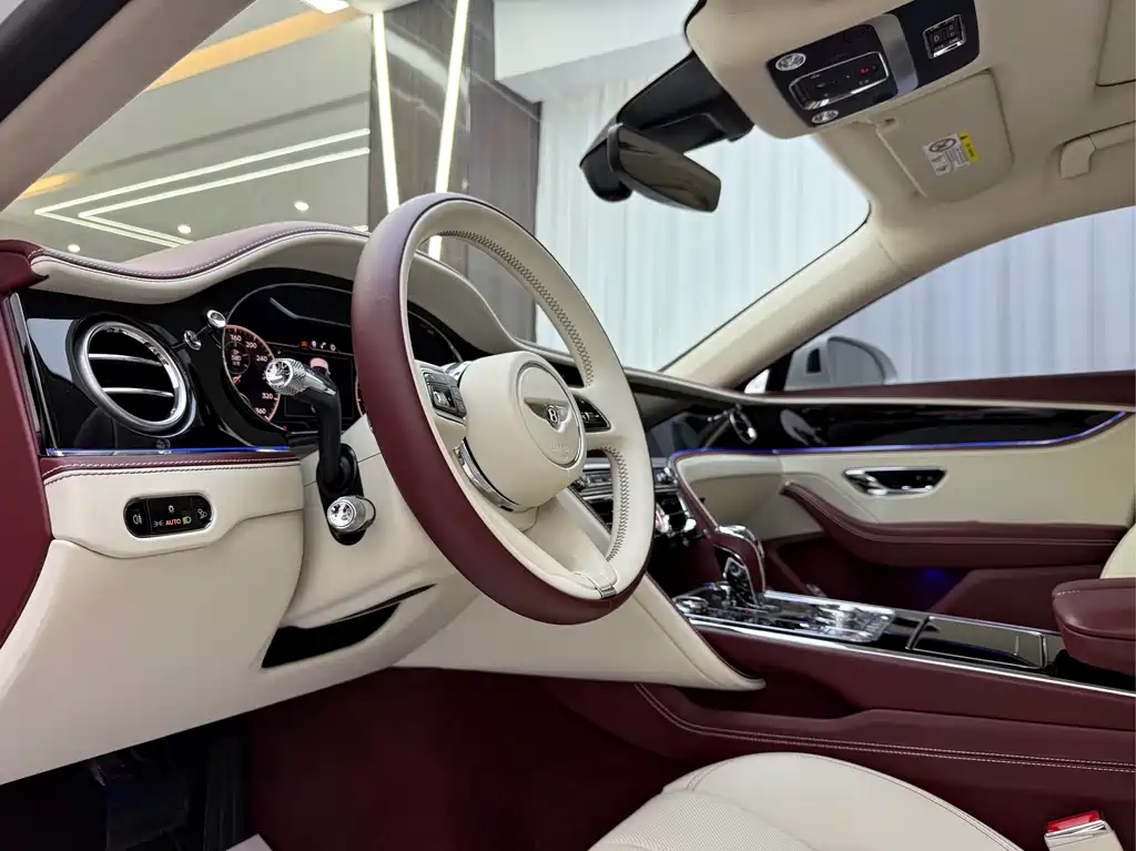 Bentley Flying Spur 2024 V8 Edition 8