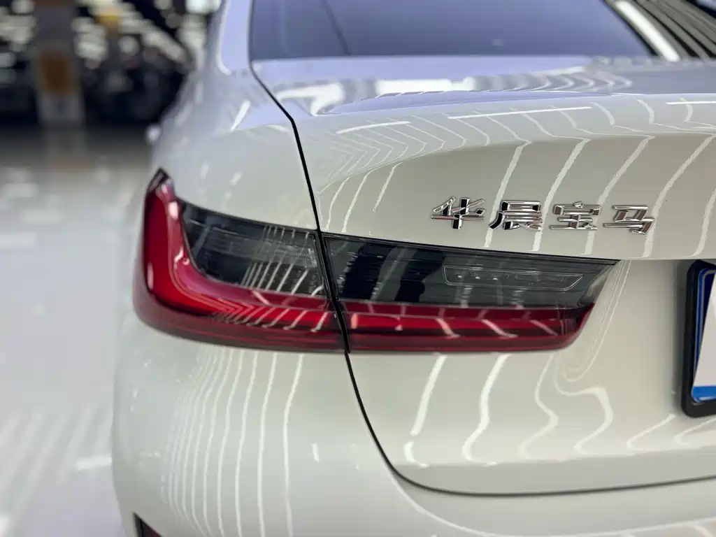 BMW 3 Series — миниатюра 8