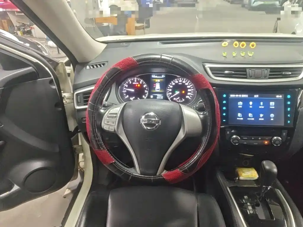 Nissan X-Trail — миниатюра 11