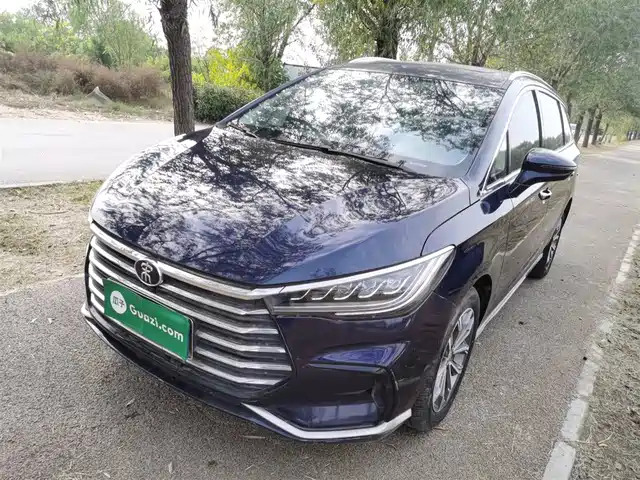 BYD SONG MAX