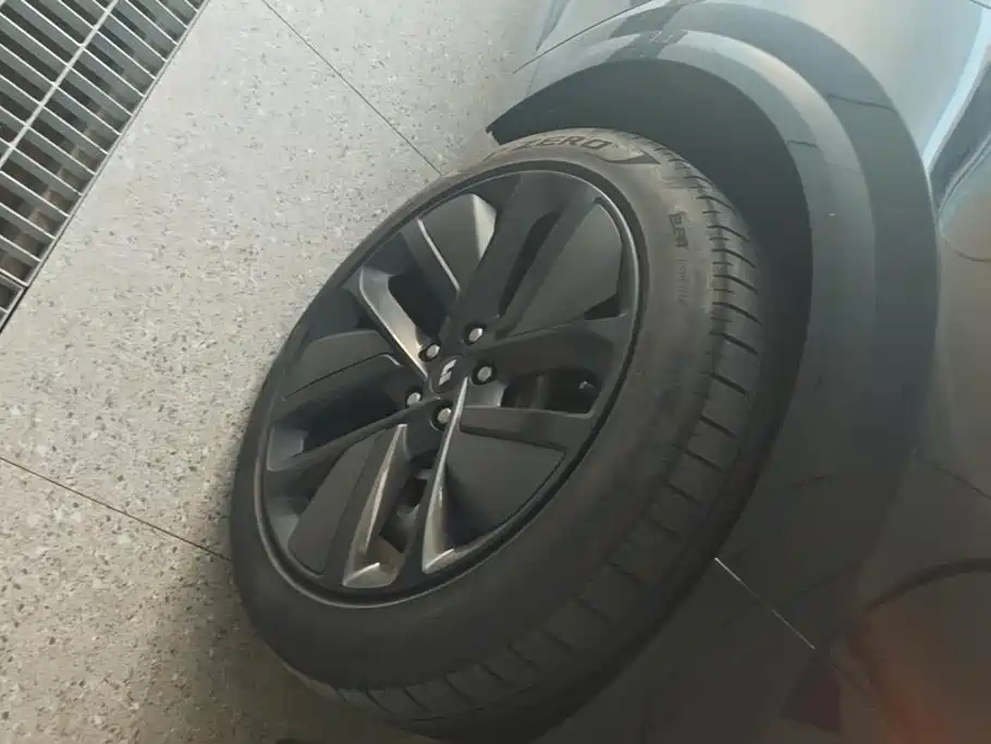 Li Auto Li L6 — миниатюра 6