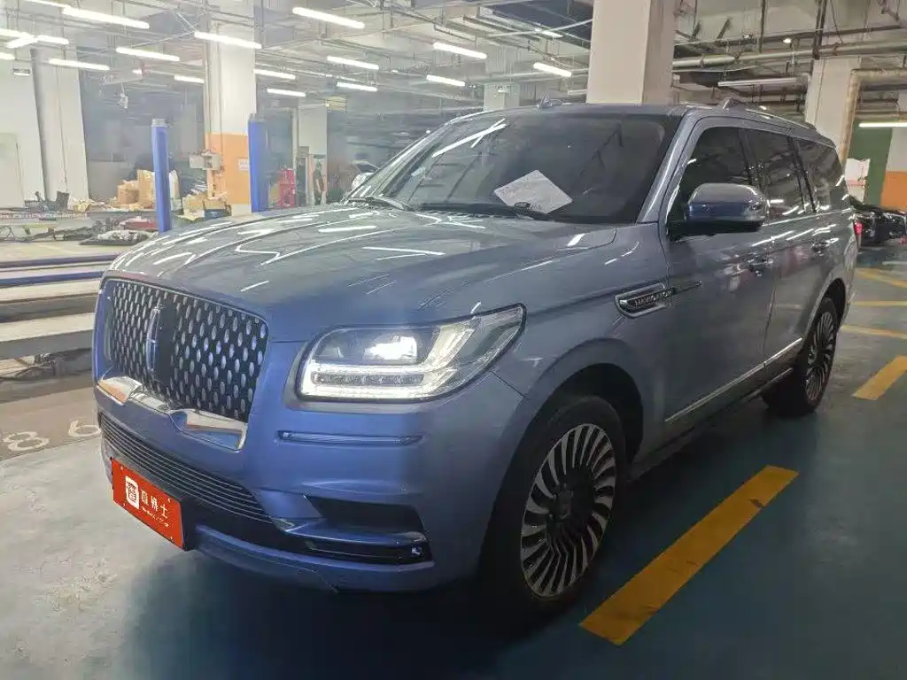Lincoln Navigator