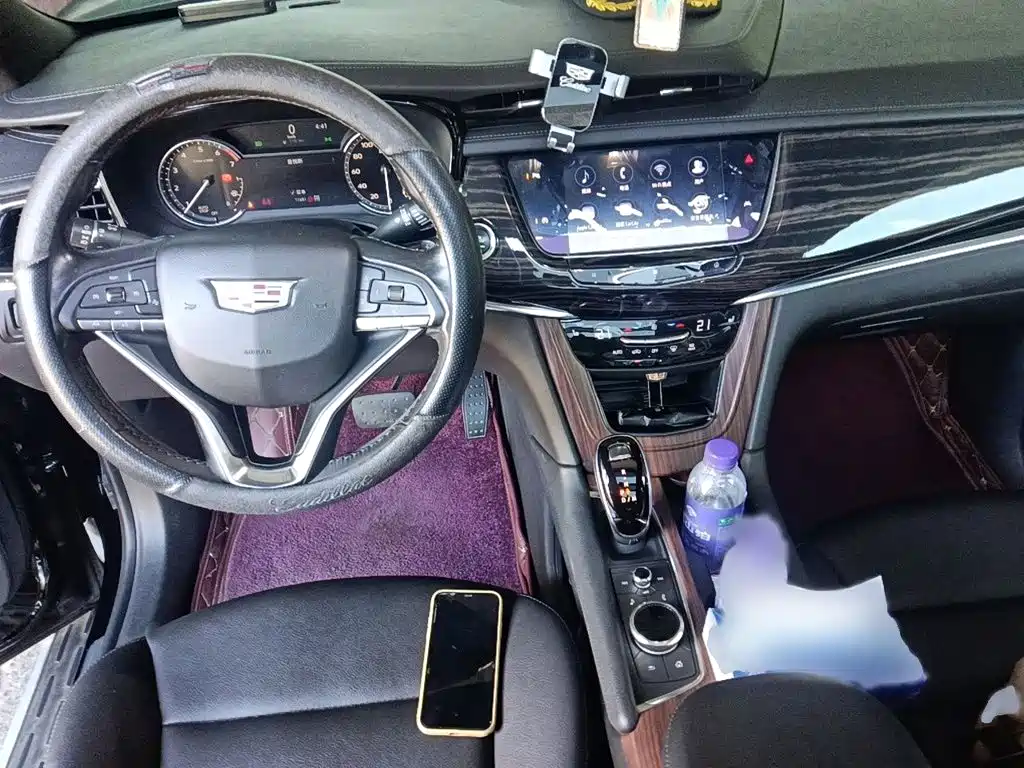 Cadillac XT6 — миниатюра 13