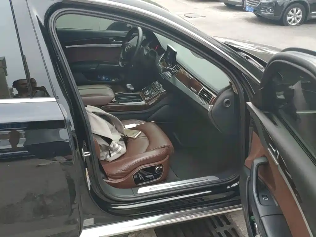 Audi A8 — миниатюра 25