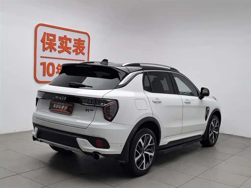 Lynk & Co 01 2017 2.0T Pro