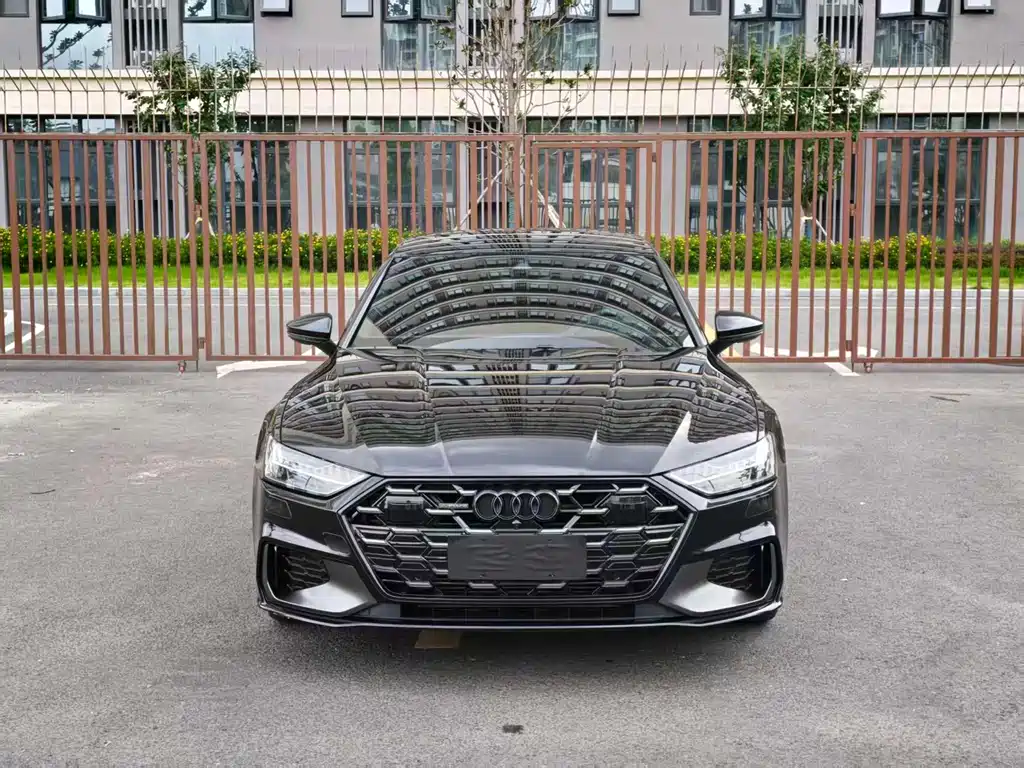 Audi A7L 2024 45 TFSI quattro S-line