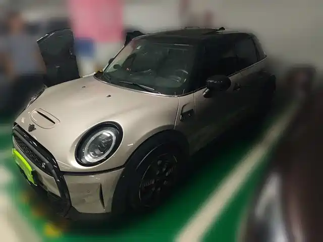 MINI 