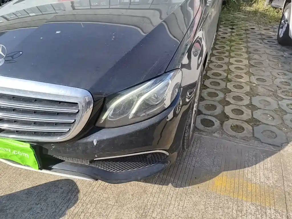 Mercedes-Benz E-Class — миниатюра 24