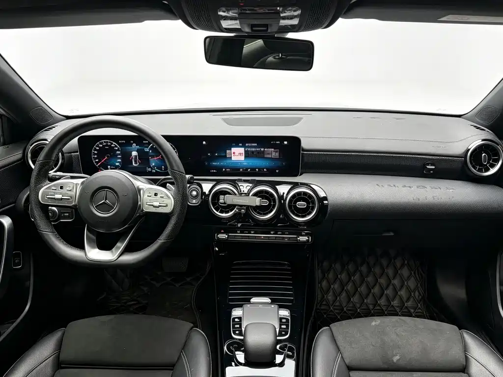 Mercedes-Benz A-Class — миниатюра 10