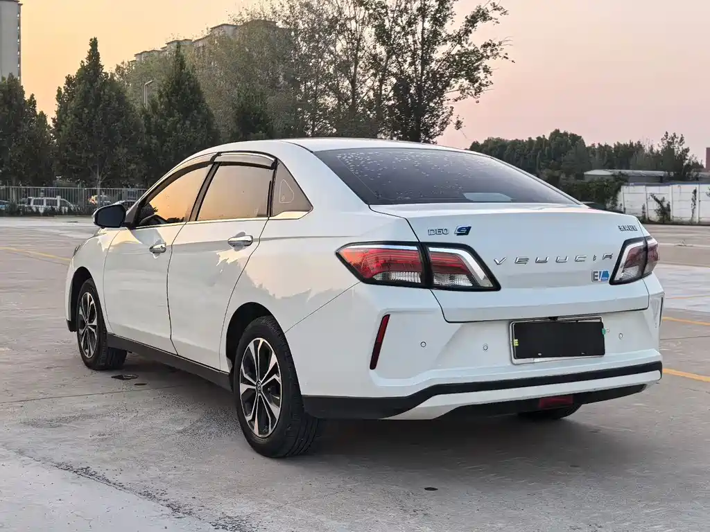 Venucia D60 EV — миниатюра 7
