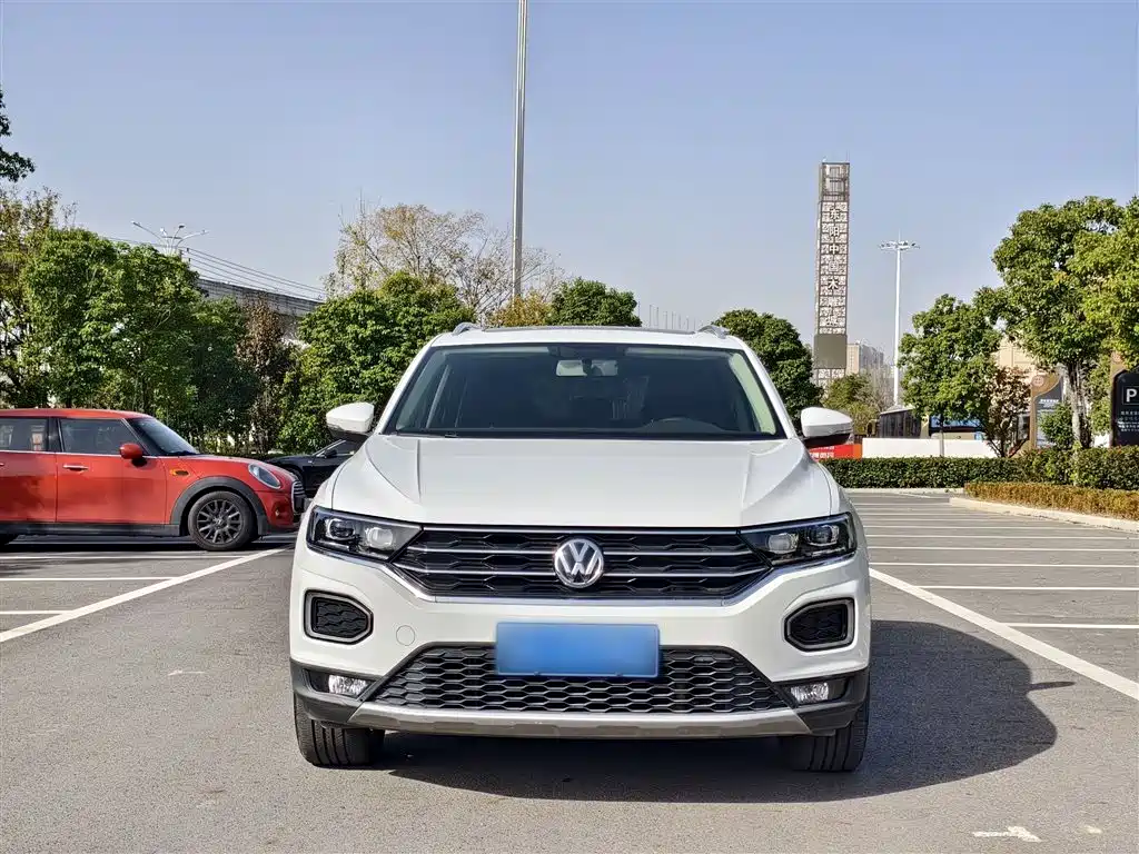 VOLKSWAGEN T ROC EXPLORING SONGS