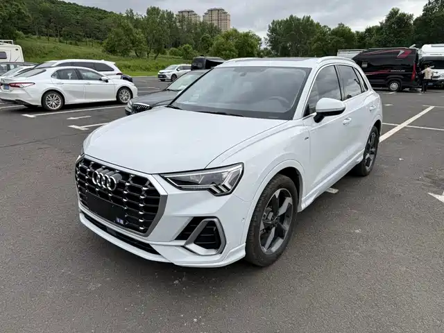 2023 Audi Q3