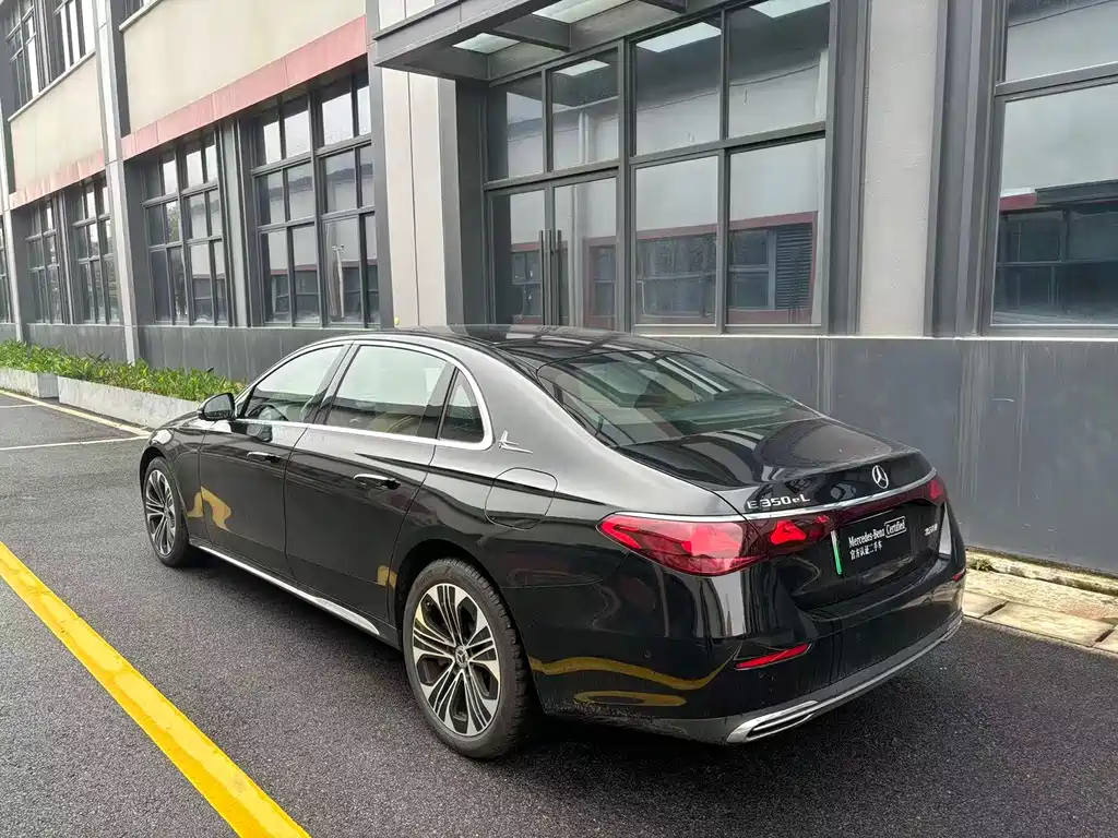 Mercedes-Benz E-Class E 2024 E 350 e L