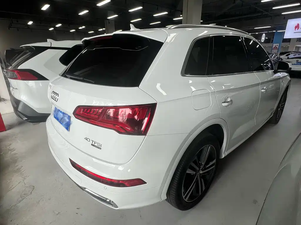 Audi Q5L 2020 40 TFSI Fashion
