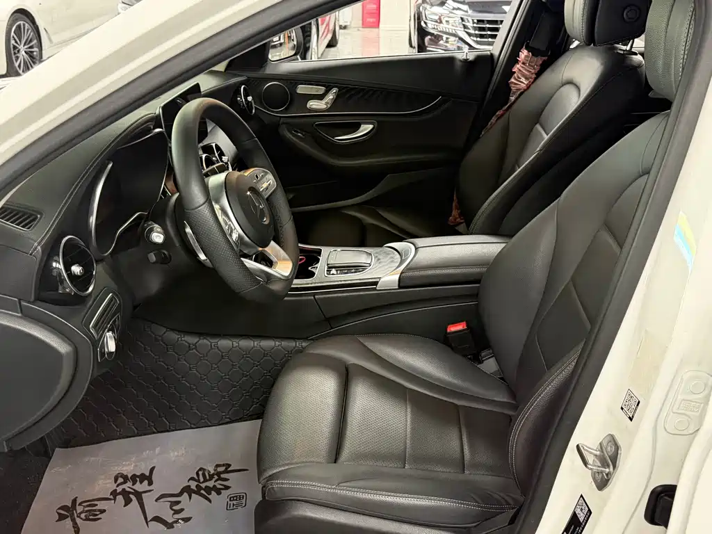 Mercedes-Benz C-Class — миниатюра 5
