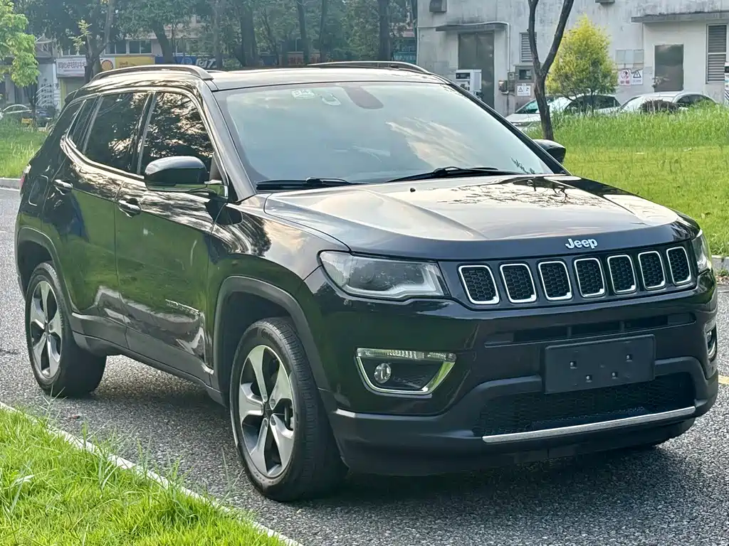 Jeep Compass — миниатюра 3