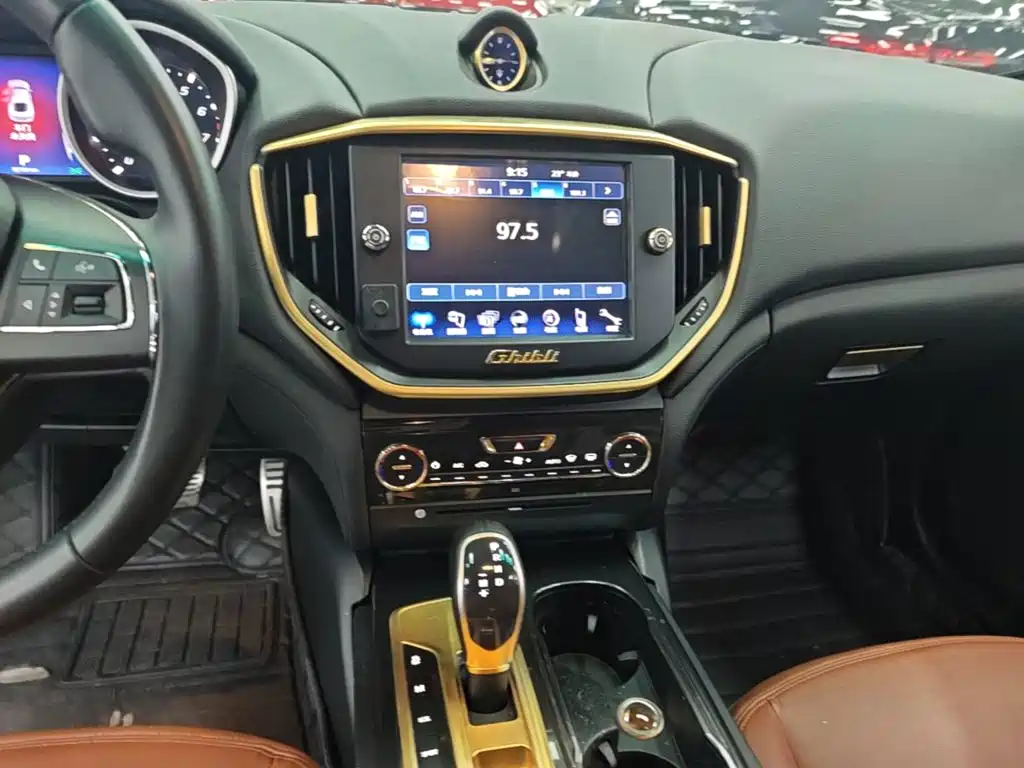 Maserati Ghibli — миниатюра 13