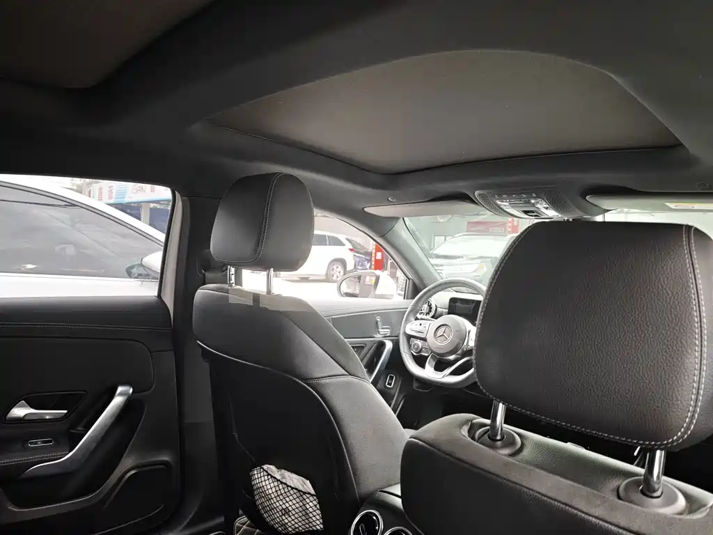Mercedes-Benz A-Class — миниатюра 8