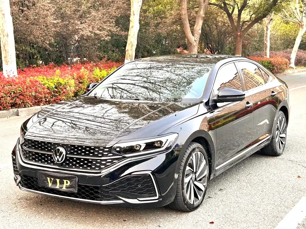 Volkswagen Passat 2022