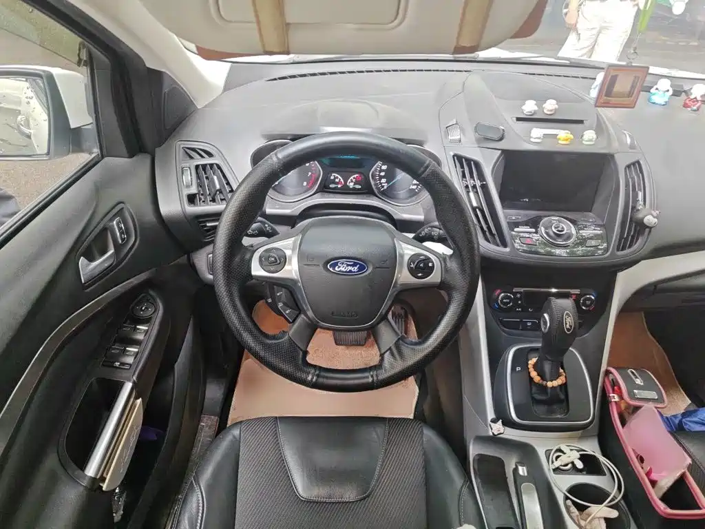 Ford Kuga — миниатюра 11