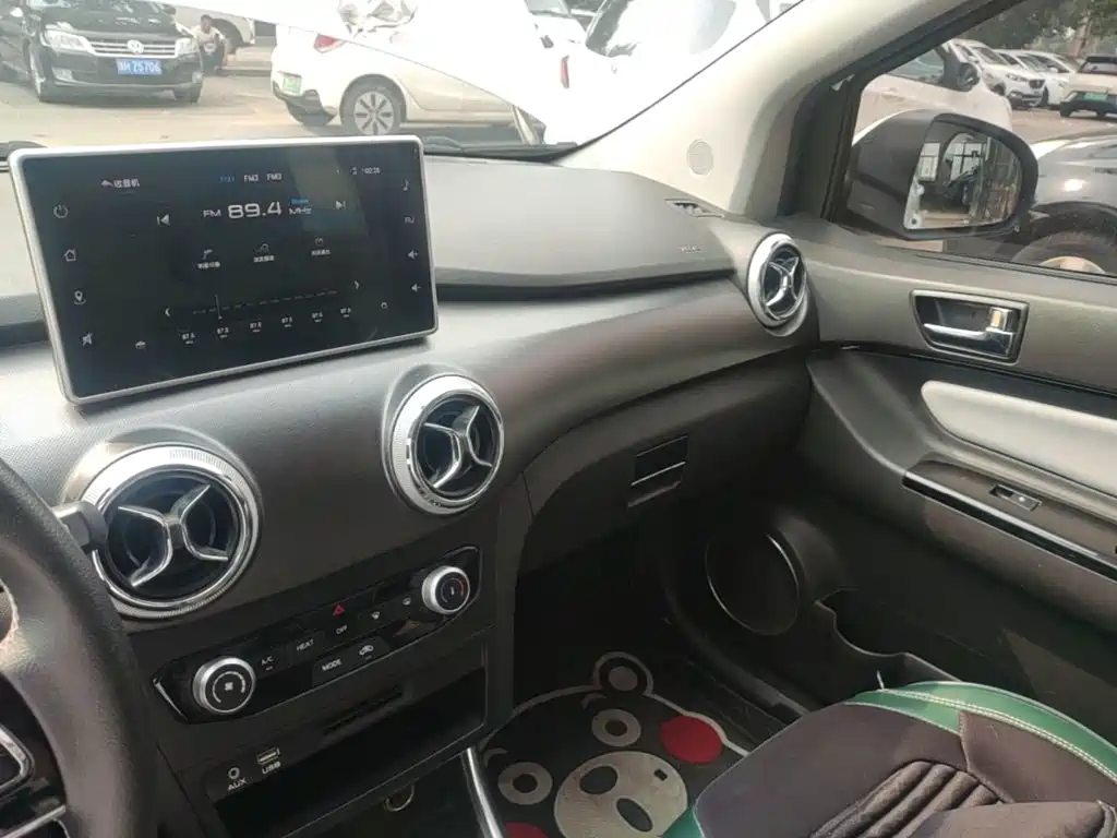 BAIC New Energy EC5 — миниатюра 13