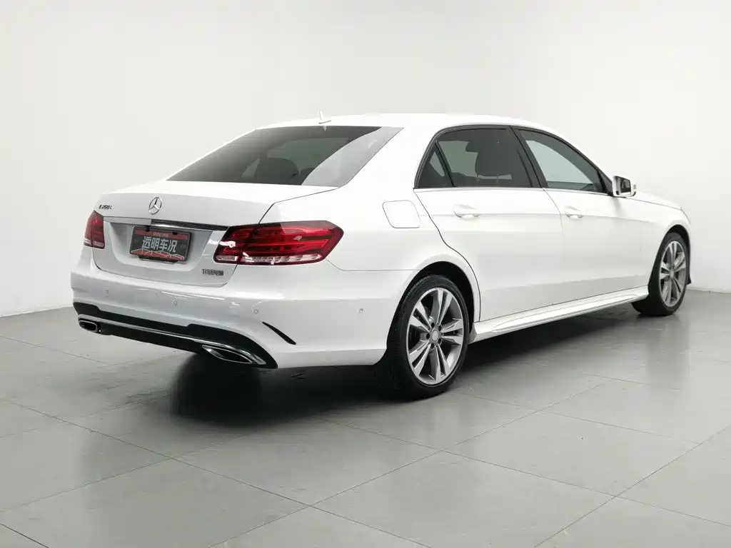 Mercedes-Benz E-Class — миниатюра 2