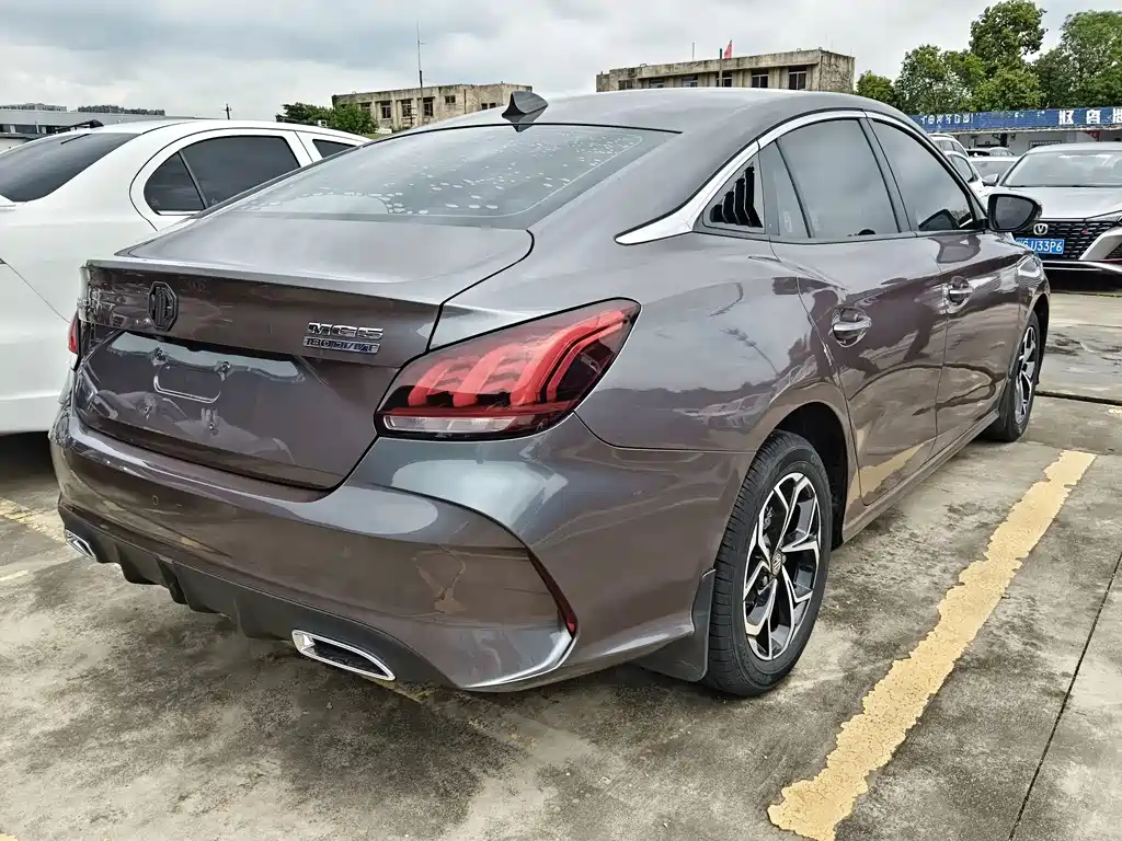 MG MG5 — миниатюра 13