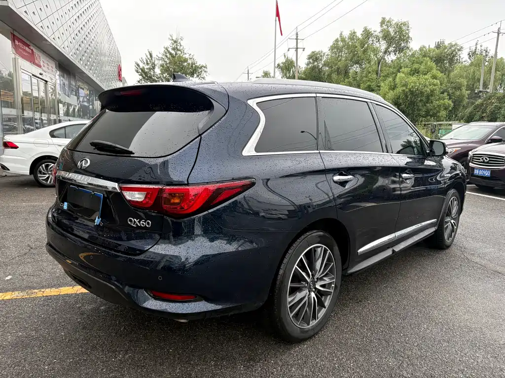 Infiniti QX60 (Import) — миниатюра 5