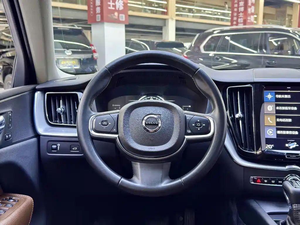 Volvo XC60 — миниатюра 7