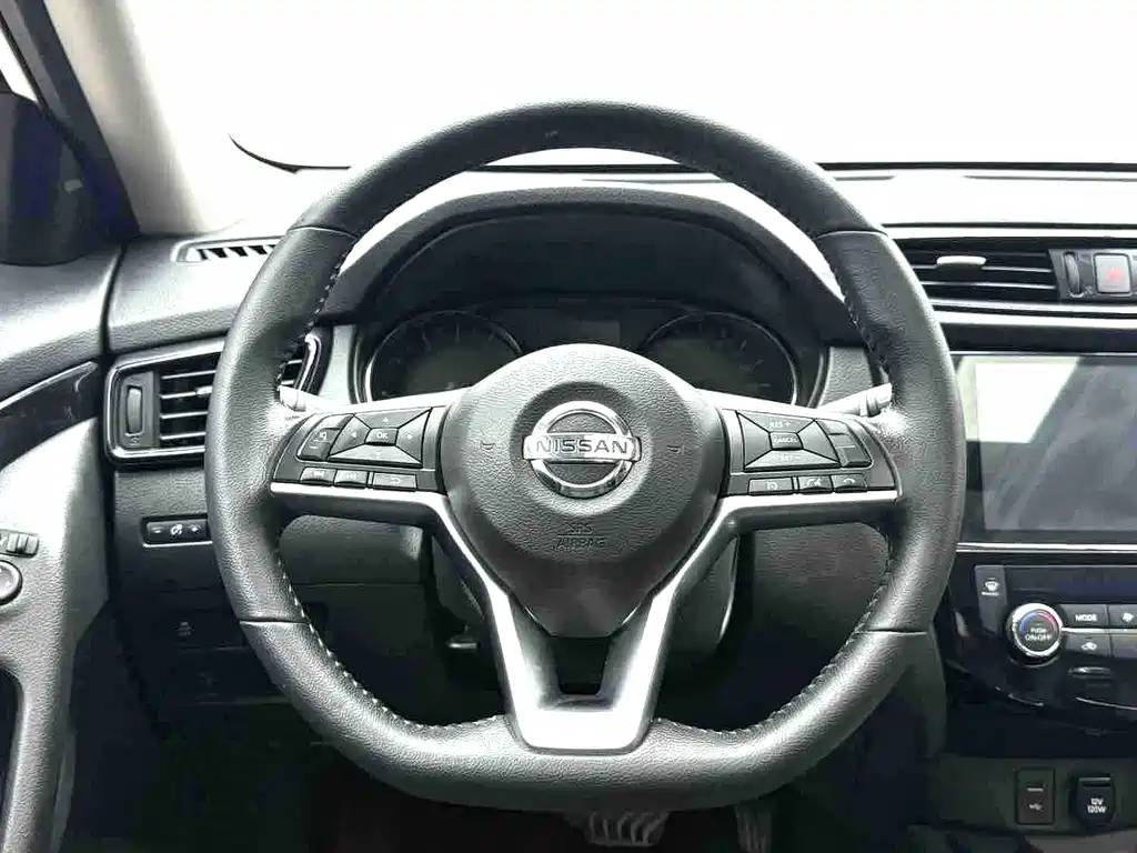 Nissan X-Trail — миниатюра 12