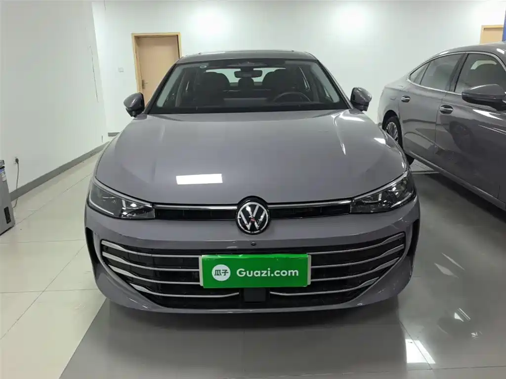 Volkswagen Passat 2025 Pro 380TSI