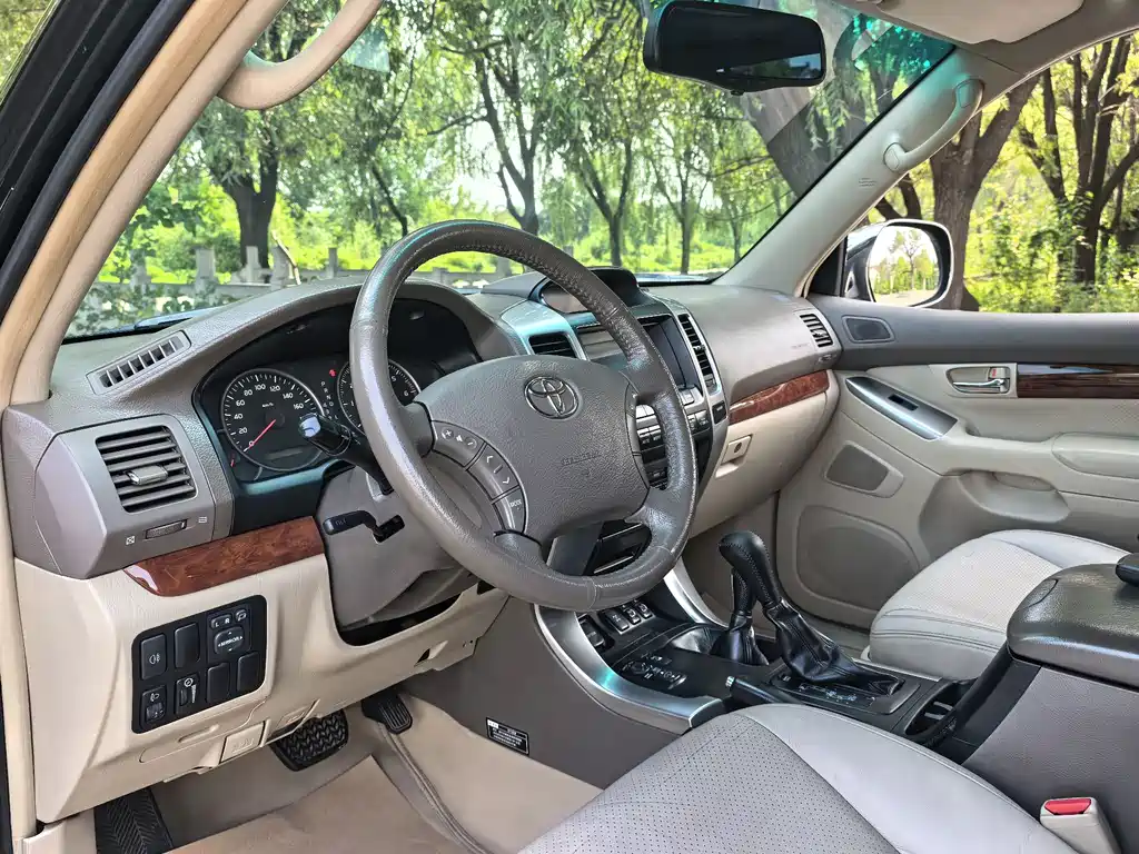 Toyota Prado — миниатюра 14