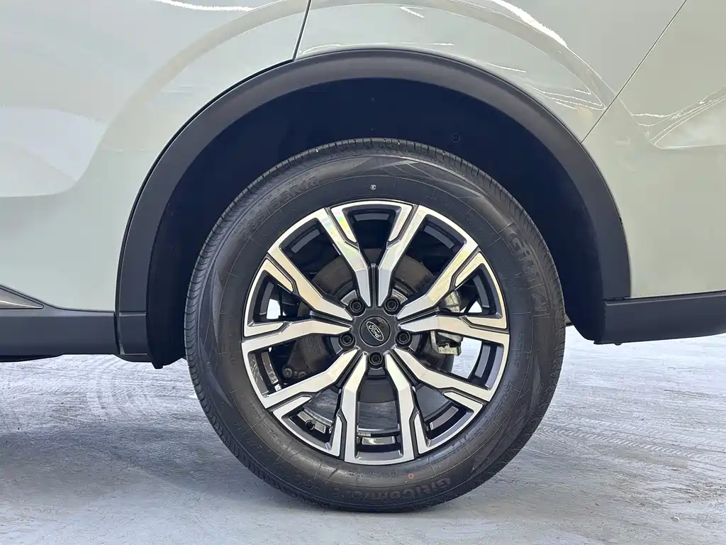 Ford Equator Sport — миниатюра 18