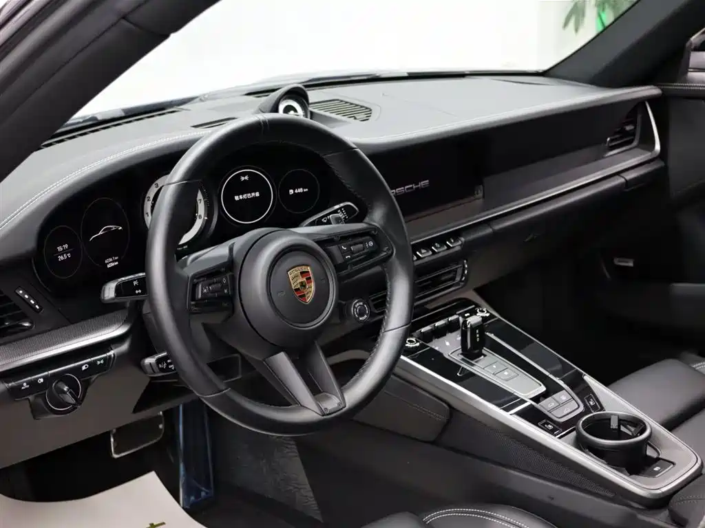 Porsche 911 2023 Carrera 3.0T