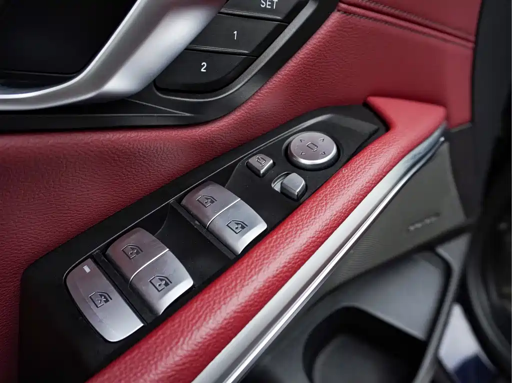 BMW 3 Series — миниатюра 7