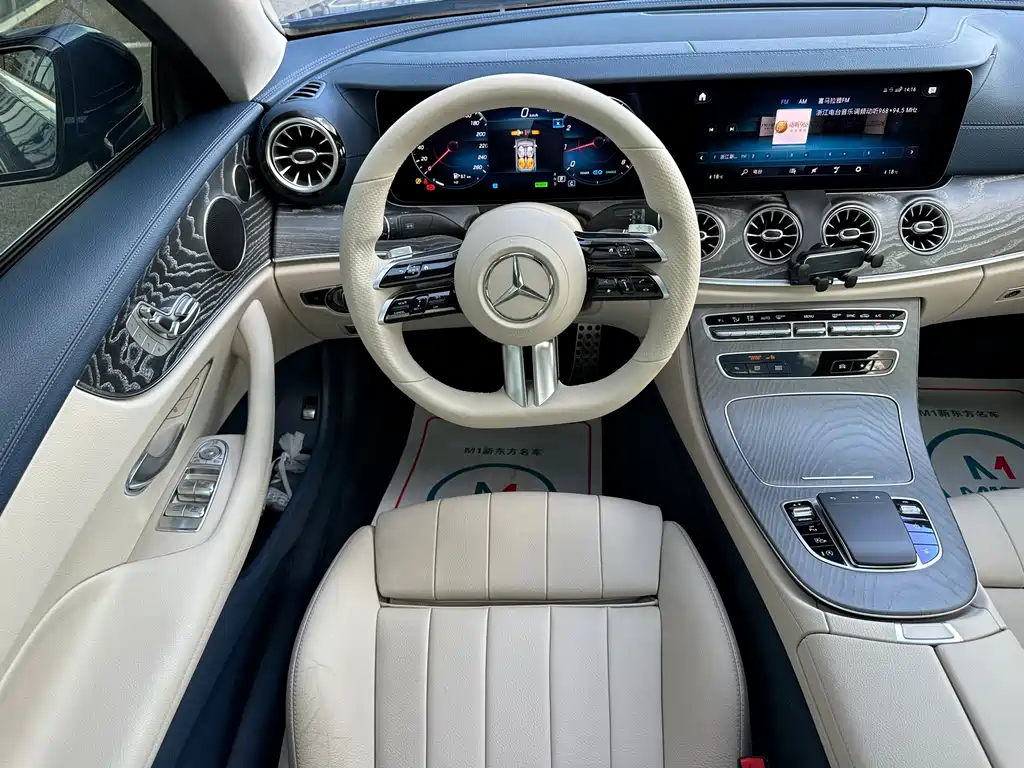 MERCEDES-BENZ E CLASS