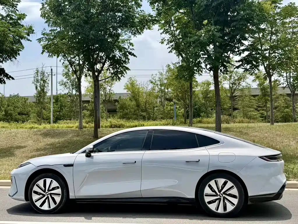 Geely Galaxy Galaxy E8 E8 2024 665km