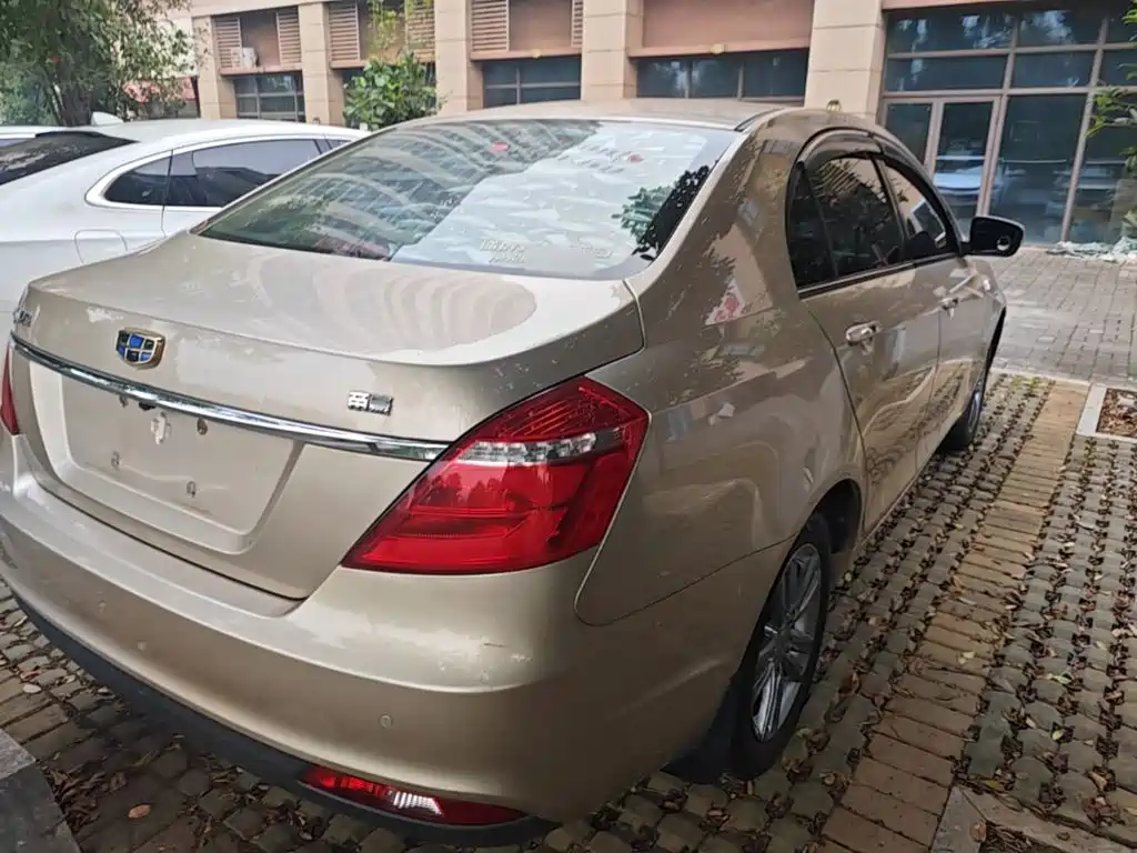 Geely Emgrand — миниатюра 7