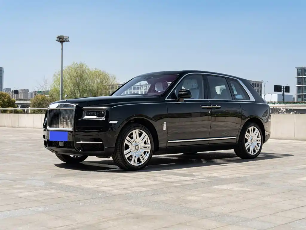 Rolls-Royce Cullinan 2024 мест