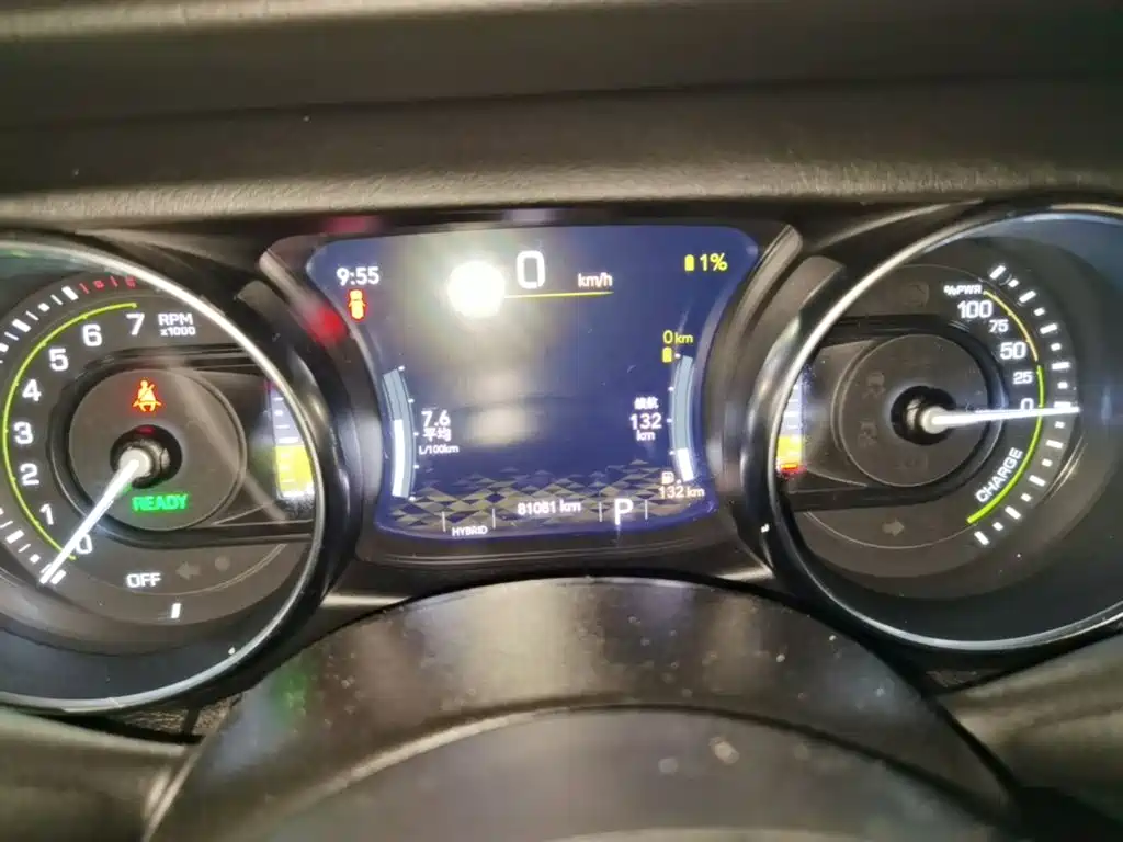Jeep Wrangler PHEV — миниатюра 12