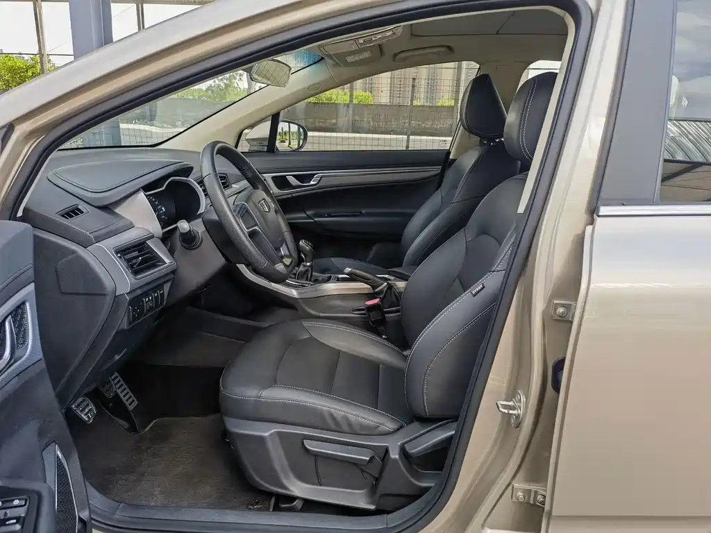 Geely Emgrand GS — миниатюра 8