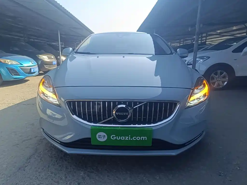 Volvo V40 — миниатюра 3