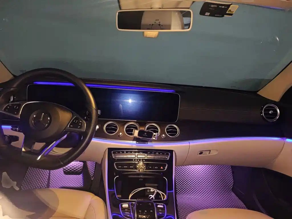 Mercedes-Benz E-Class — миниатюра 10